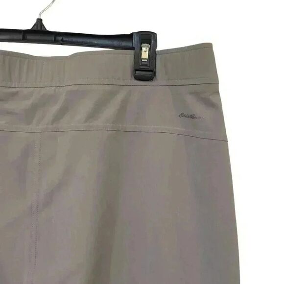 Eddie Bauer Women's Light Gray Poly/Spandex Rainier Pull On Skort w Pockets - Picture 2 of 8